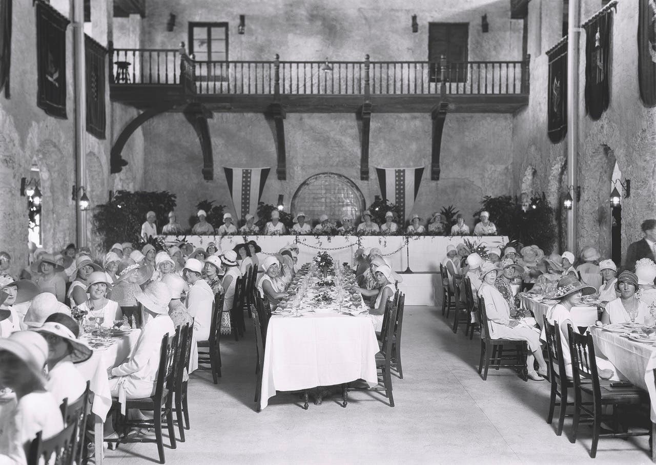 mwc-ground-floor-dining-large.jpg